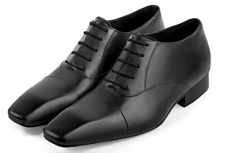 Chaussures hommes lacets en noir satin Derbies et richelieux